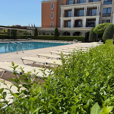 Апартаменты Premier F1 420