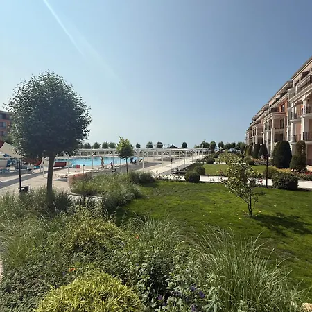 Premier F1 420 Апартаменты *