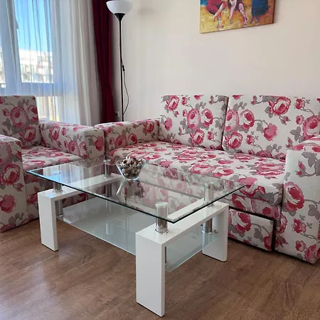 Apartment Premier F1 420