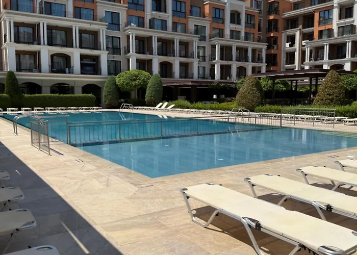 Апартамент Premier F1 420